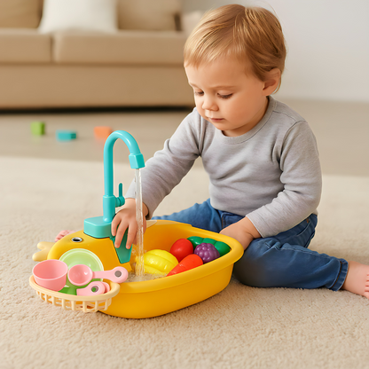 Παιδικός νεροχύτης με νερό